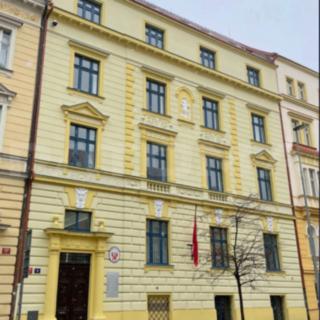 Pronájem kanceláře 172 m² Praha