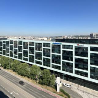 Pronájem kanceláře 476 m² Praha Karlín, Rohanské nábřeží