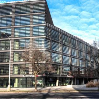 Pronájem kanceláře 558 m² Praha