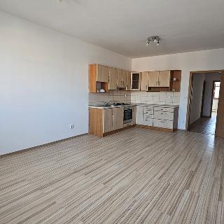 Pronájem bytu 3+kk 75 m² Kolín