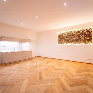 Pronájem kanceláře 43 m² Kolín, Zahradní