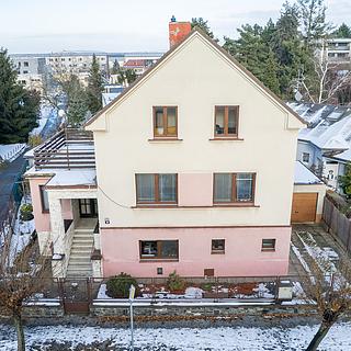 Prodej rodinného domu 180 m&sup2; Kolín