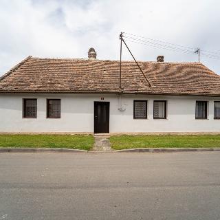 Prodej rodinného domu 86 m² Záboří nad Labem, Školní