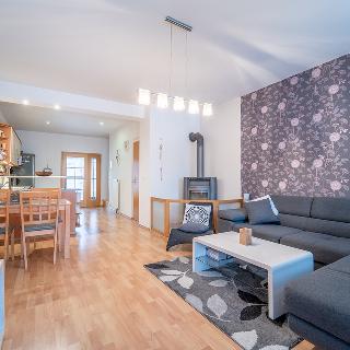 Prodej bytu 3+kk 85 m² Nymburk, Na Splavech