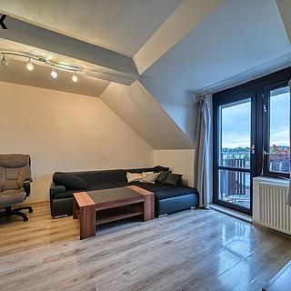 Pronájem bytu 2+1 47 m&sup2; Nymburk