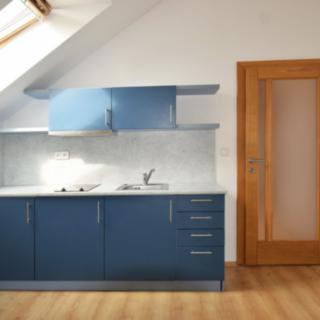 Pronájem bytu 1+1 34 m² Vrbová Lhota, Poděbradská