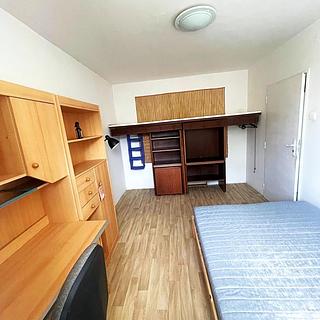 Pronájem pokoje 75 m&sup2; Brno