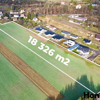 Prodej stavební parcely 18 326 m² Nové Strašecí, 