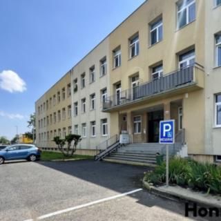 Pronájem bytu 2+1 68 m² Louny, Postoloprtská