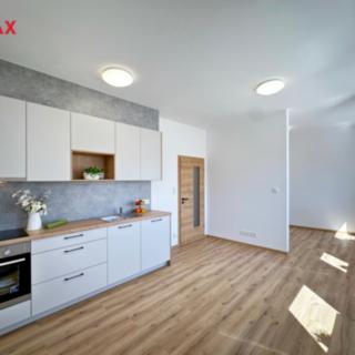 Pronájem bytu 1+kk a garsoniéry 32 m² České Budějovice 7, Lidická tř.