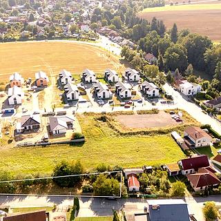 Prodej stavební parcely 724 m&sup2; Vráto