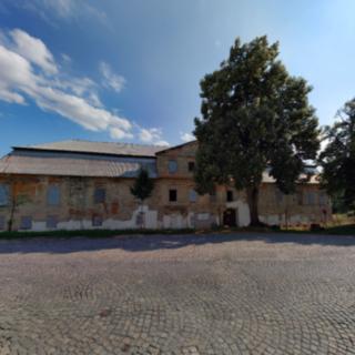 Prodej historického objektu 2 500 m² Byšice, Tyršovo náměstí