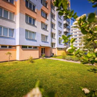 Prodej bytu 4+1 76 m² České Budějovice, Jizerská