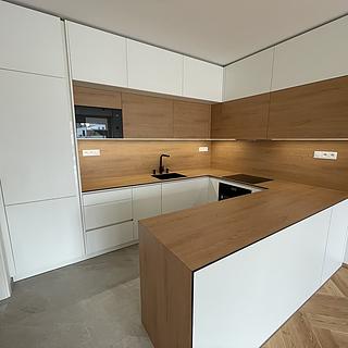 Pronájem bytu 2+kk 77 m&sup2; Brno