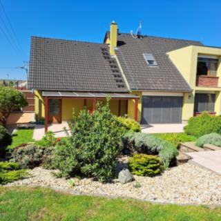 Prodej rodinného domu 268 m² Moravany