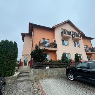 Prodej bytu 3+kk 84 m² Králův Dvůr, Na Vyhlídce