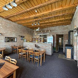 Prodej restaurace 400 m&sup2; Rakvice
