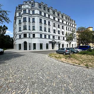 Pronájem parkovacího místa 13 m&sup2; Brno