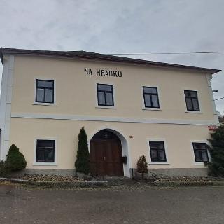 Prodej rodinného domu 604 m² Nový Knín, Tylovo náměstí