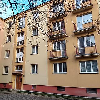 Pronájem bytu 2+1 56 m&sup2; Cheb