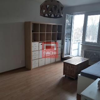 Pronájem bytu 2+1 56 m² Olomouc, Hněvotínská