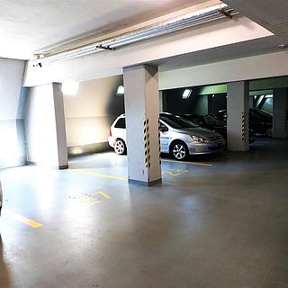 Pronájem parkovacího místa 14 m&sup2; Olomouc