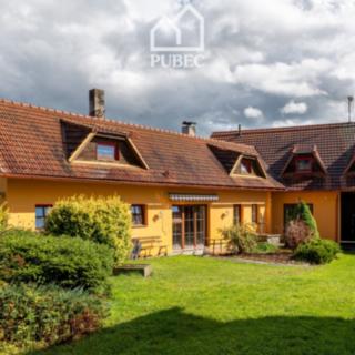 Prodej rodinného domu 260 m&sup2; Přeštice