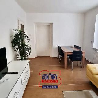 Pronájem bytu 4+1 79 m² České Budějovice, Žižkova tř.