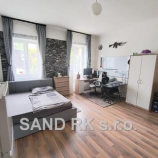 Pronájem bytu 1+kk a garsoniéry 38 m² Domažlice, Masarykova