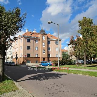 Prodej bytu 4+kk 107 m² Znojmo, Máchovo náměstí