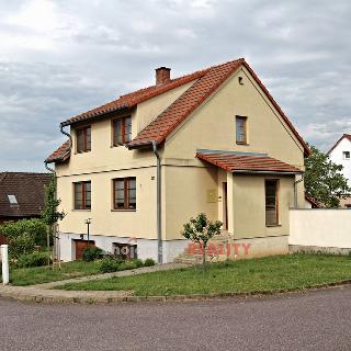 Prodej rodinného domu 190 m² Kuchařovice, Větrná