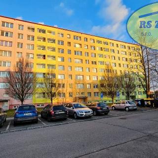 Pronájem bytu 3+1 70 m² Chropyně, Nádražní