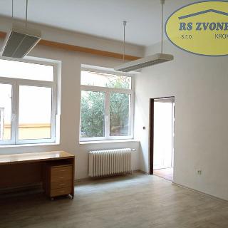 Pronájem kanceláře 32 m² Kroměříž, Vejvanovského