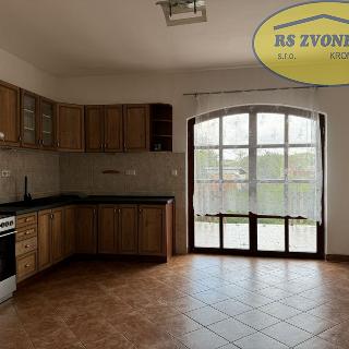 Pronájem rodinného domu 202 m² Polkovice