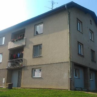 Pronájem bytu 2+1 55 m² Ločenice