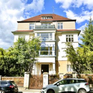 Pronájem bytu 1+1 39 m² Karlovy Vary, Bezručova