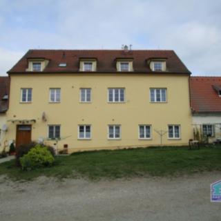 Prodej bytu 1+1 68 m² Líšťany, 