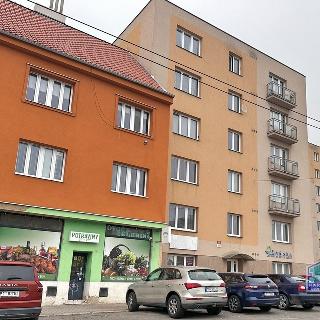 Pronájem bytu 1+kk a garsoniéry 26 m² Plzeň, Slovanská