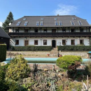 Prodej rodinného domu 635 m&sup2; Povrly