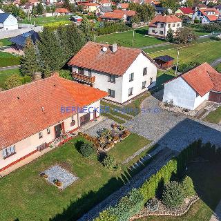 Prodej rodinného domu 410 m² Dolní Ředice, Farmářská