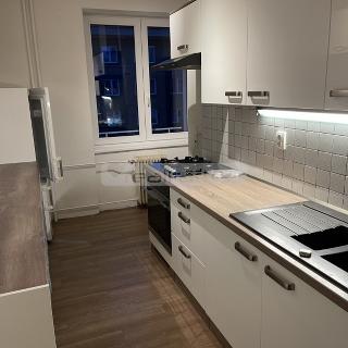 Pronájem bytu 2+1 50 m² Plzeň, náměstí Generála Píky