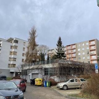 Pronájem parkovacího místa 14 m² Plzeň, Bolevecká