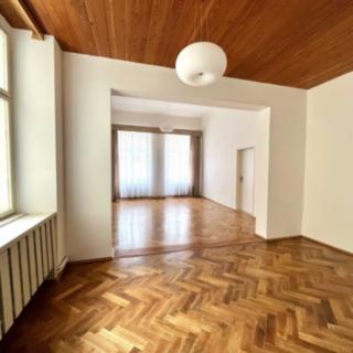 Pronájem bytu 3+1 121 m² Praha