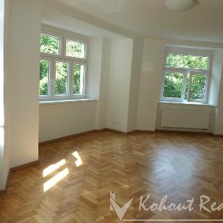 Pronájem bytu 3+1 115 m² Praha, Na Rokytce