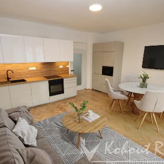 Prodej bytu 4+kk 103 m² Praha, Ořechová