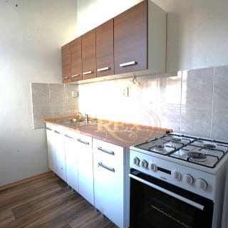 Pronájem bytu 2+1 75 m² Jaroměř, Masarykovo nám.