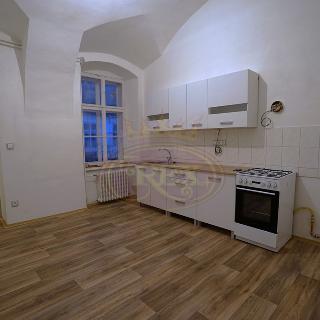 Pronájem bytu 2+1 81 m² Jaroměř, Školní