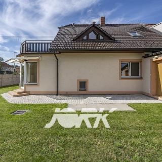 Prodej rodinného domu 160 m² Choltice, Jedousovská