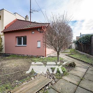 Prodej rodinného domu 62 m² Pardubice, Spojilská