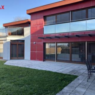 Pronájem rodinného domu 320 m² Praha Hloubětín, Šestajovická